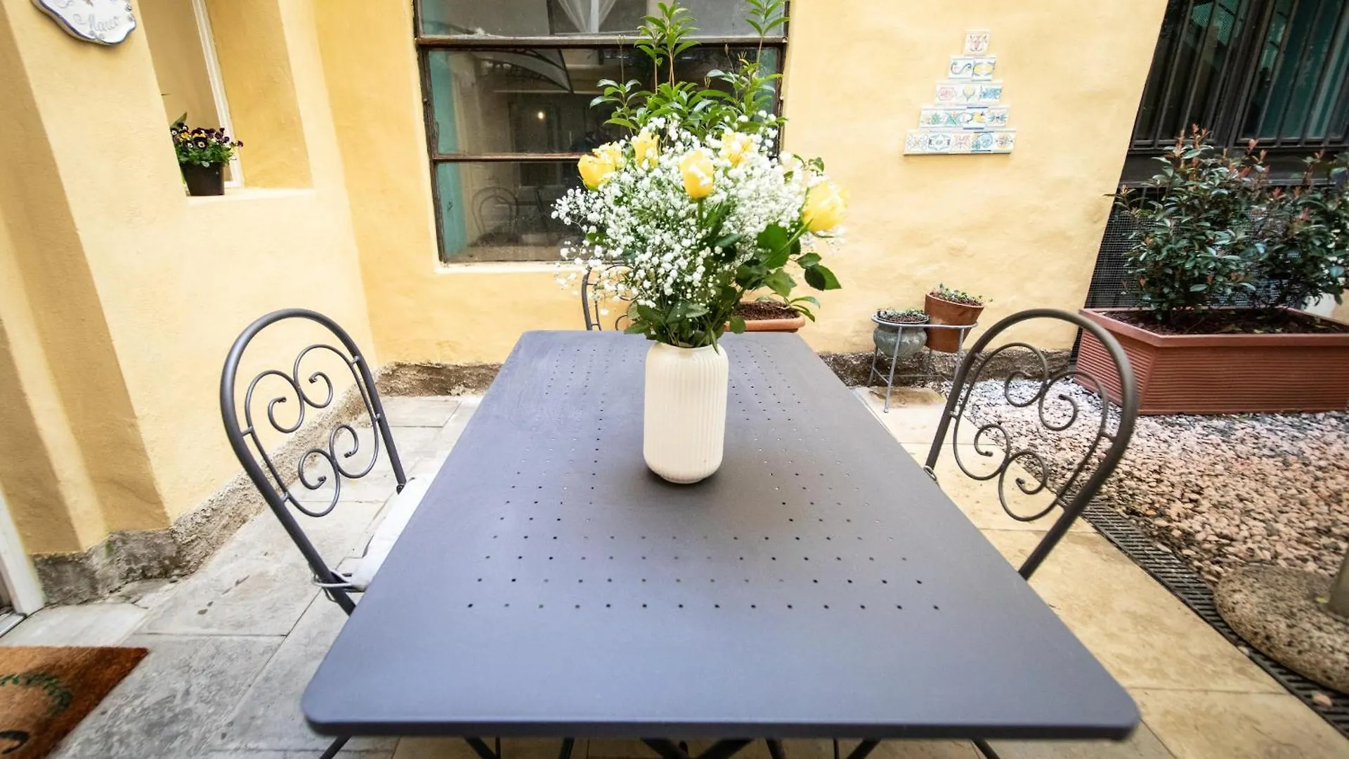 Madalina Apartment With Garden ルッカ 0*,