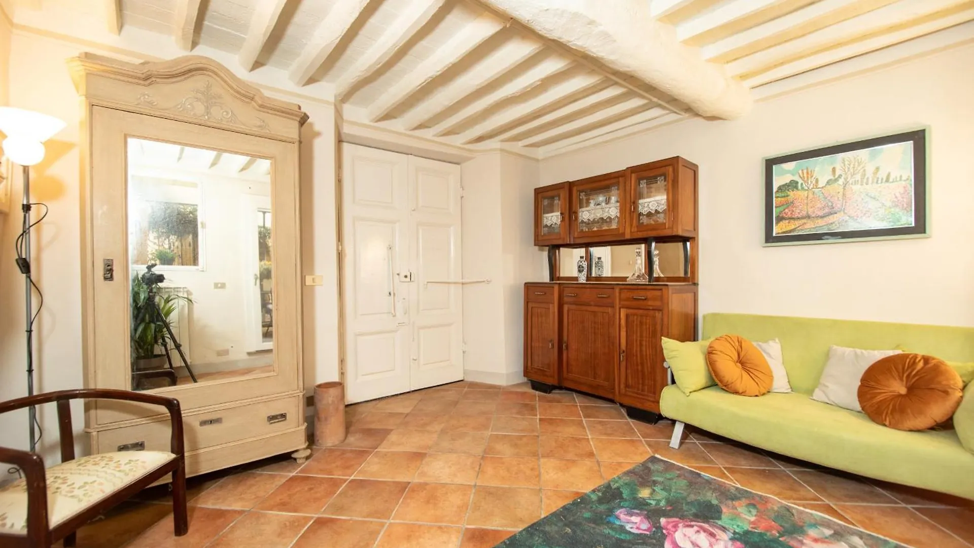 Madalina Apartment With Garden Lucca Italy