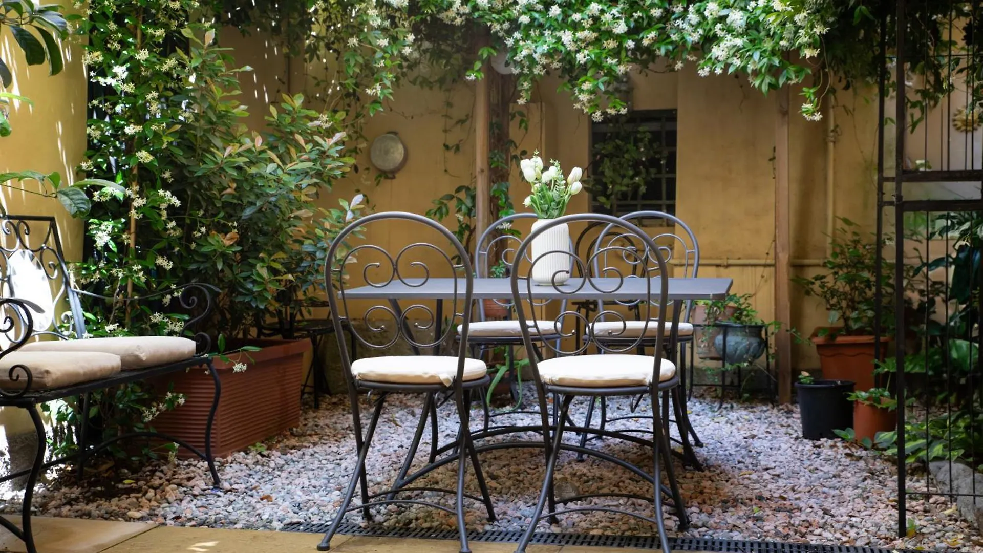 Madalina Apartment With Garden ルッカ イタリア