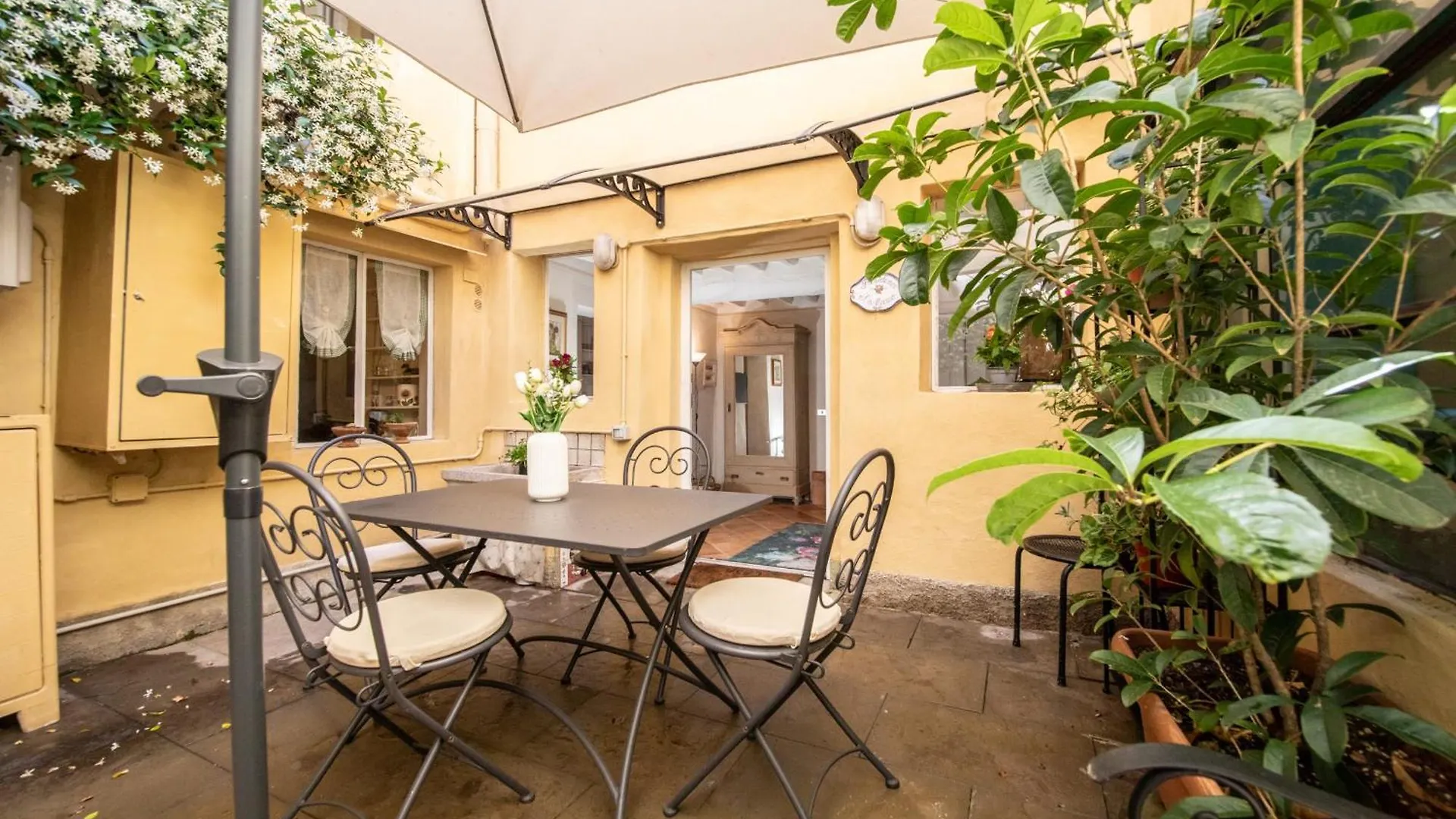 Madalina Apartment With Garden Lucca 0*,